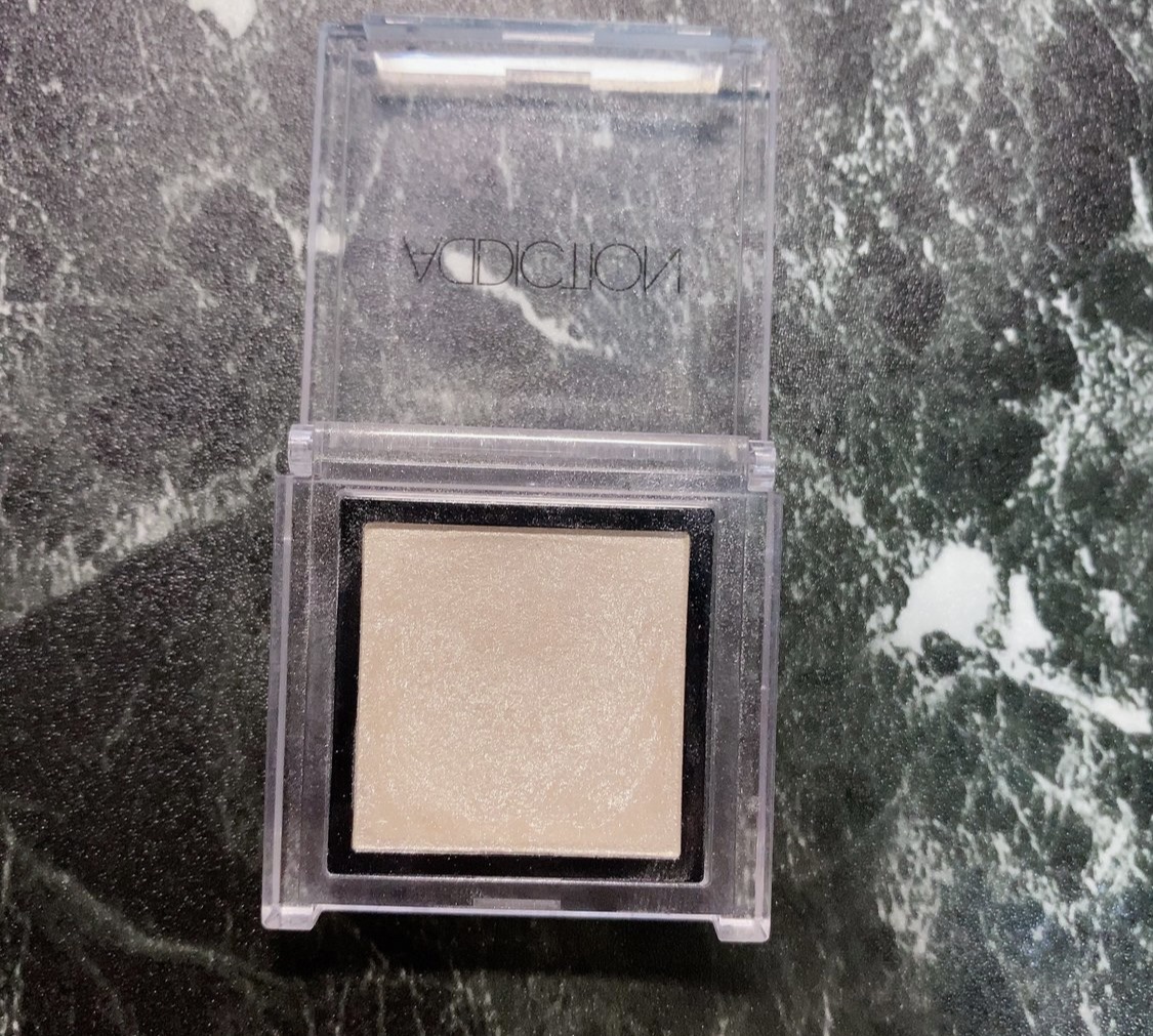 ザ アイシャドウ L/ADDICTION/単色アイシャドウを使ったクチコミ（2枚目）