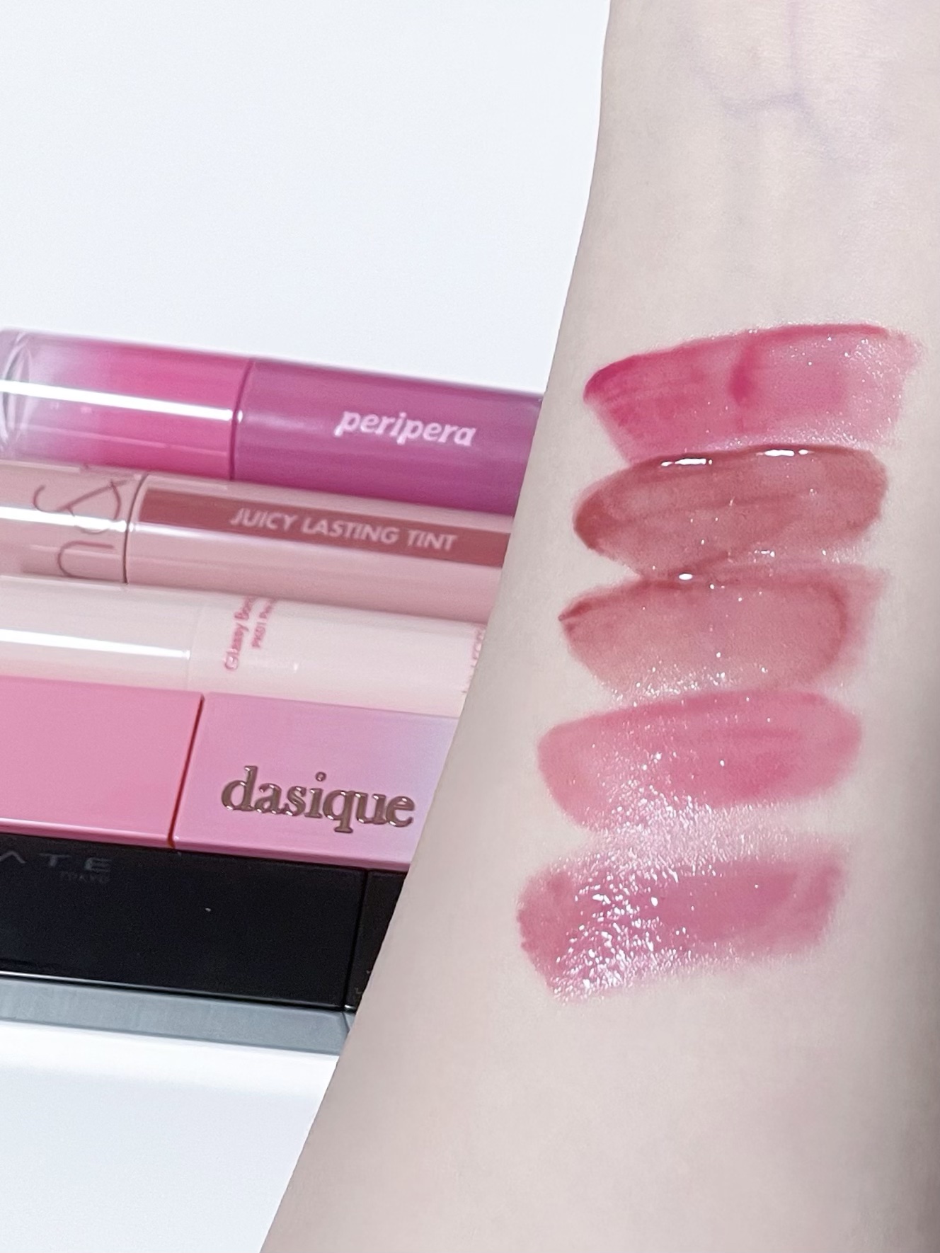 ジューシーラスティングティント/rom&nd/リップティントを使ったクチコミ（3枚目）