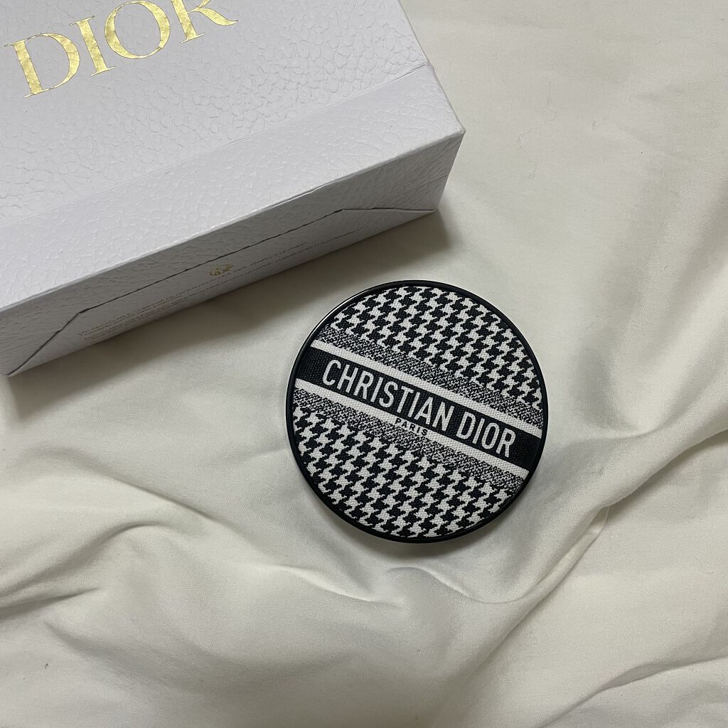 【旧】ディオールスキン フォーエヴァー クッション 0N ニュートラル  <ニュー ルック エディション> （生産終了）/Dior/クッションファンデーションを使ったクチコミ（1枚目）