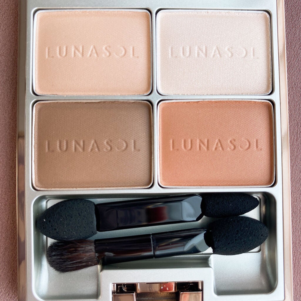 マカロングロウアイズ/LUNASOL/アイシャドウパレットを使ったクチコミ(3枚目)