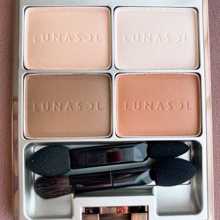 マカロングロウアイズ/LUNASOL/アイシャドウパレットを使ったクチコミ(3枚目)