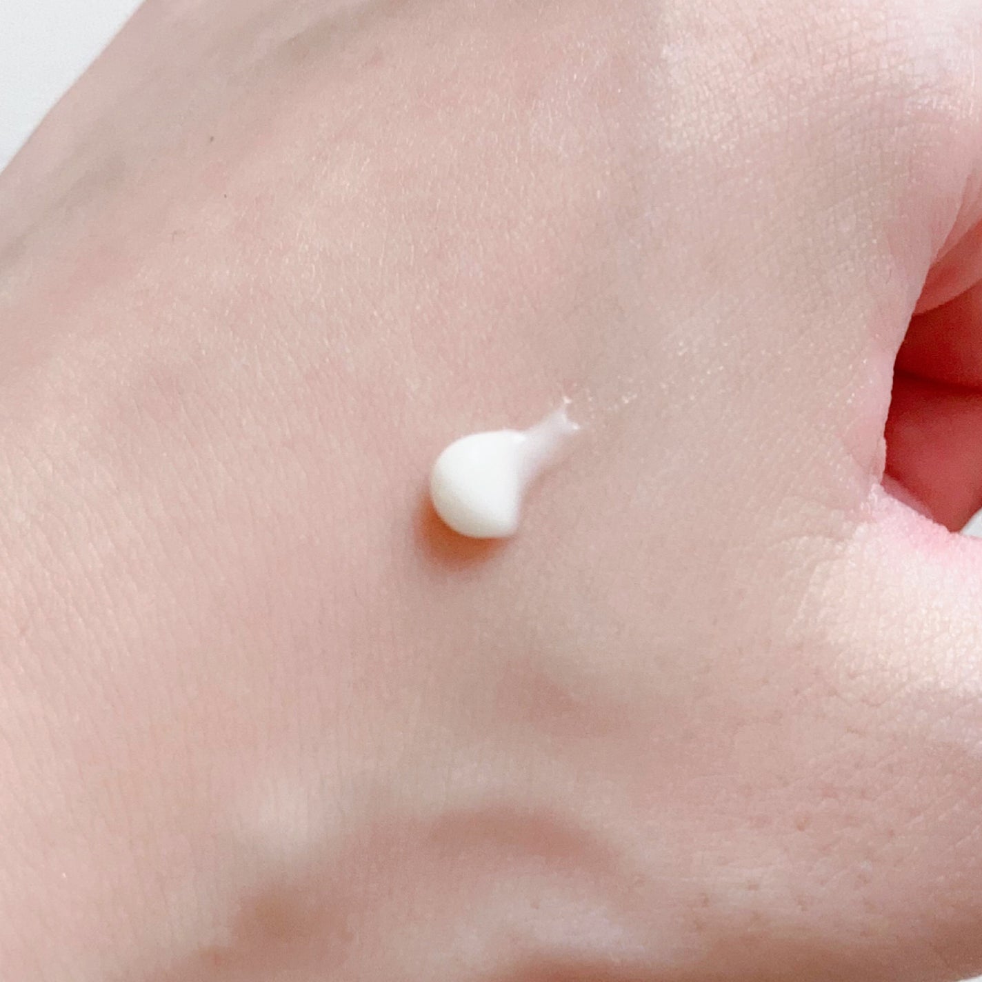 コンセントレートAエッセンス/MKMAKANE/アイケア・アイクリームを使ったクチコミ(4枚目)