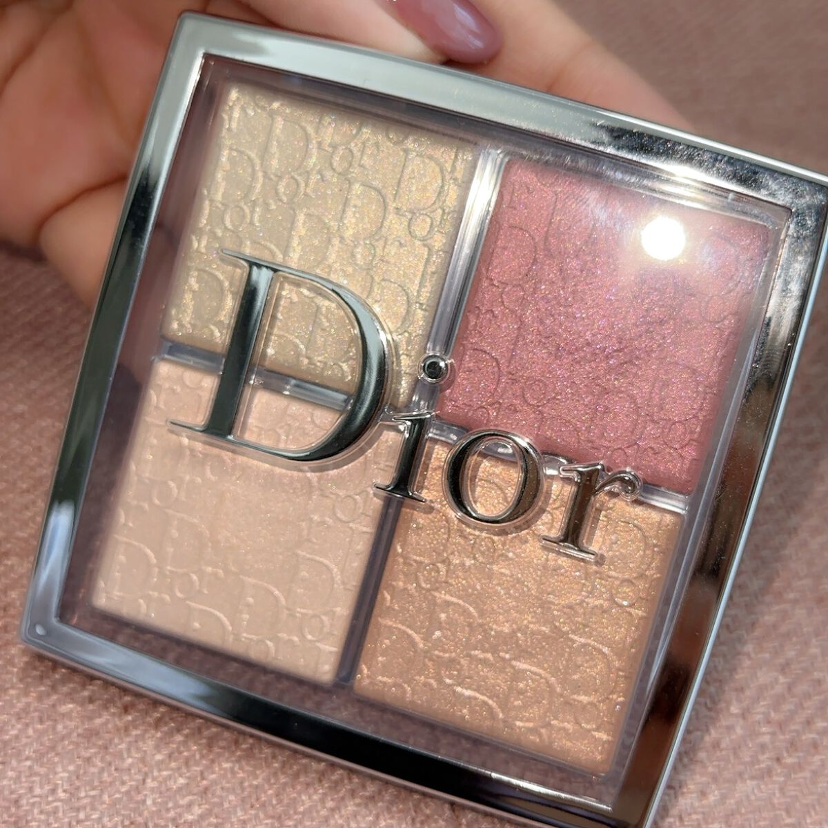 ディオール バックステージ フェイス グロウ パレット/Dior/ハイライトを使ったクチコミ(2枚目)