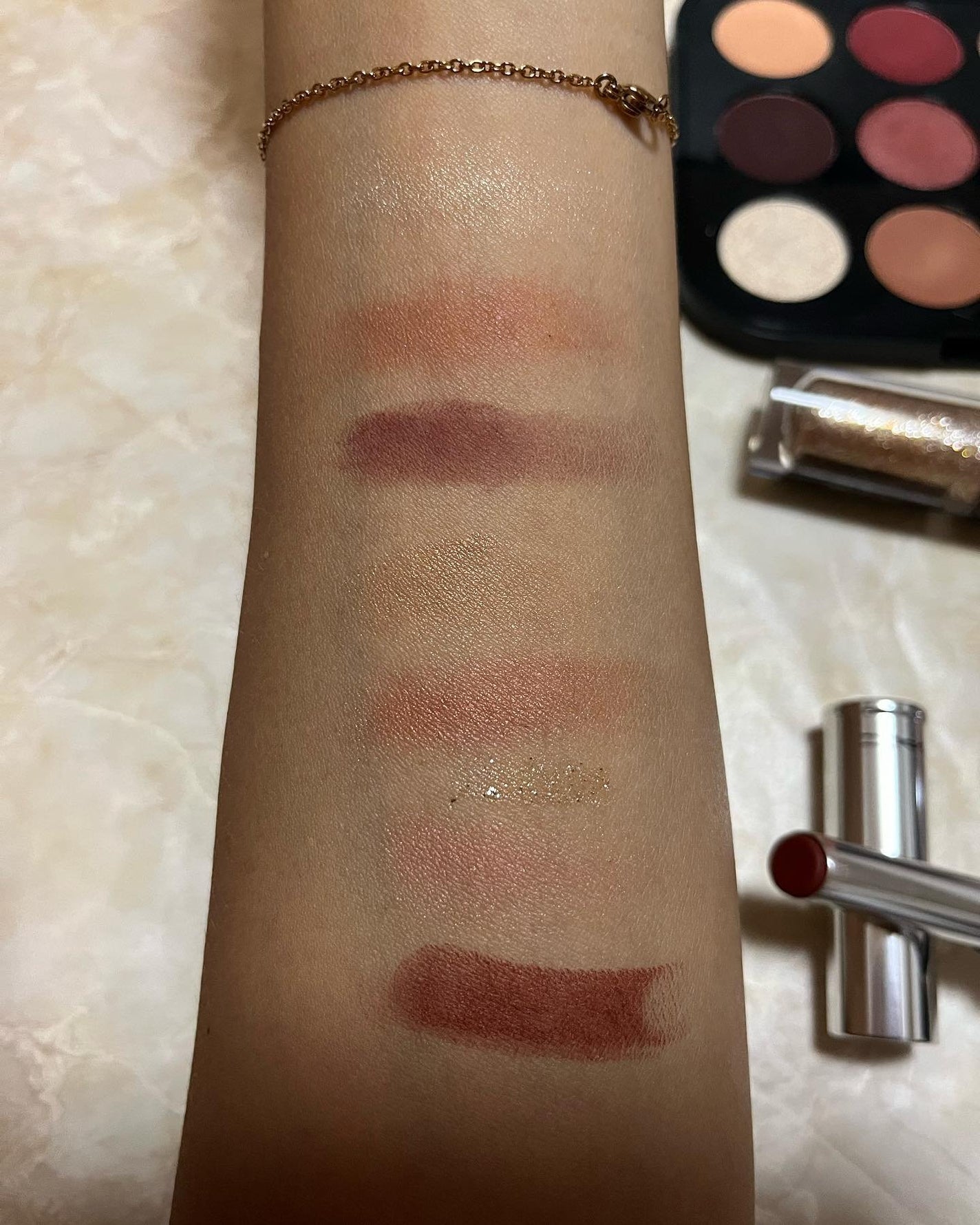 ダズルシャドウ リキッド/M・A・C/リキッドアイシャドウを使ったクチコミ(2枚目)