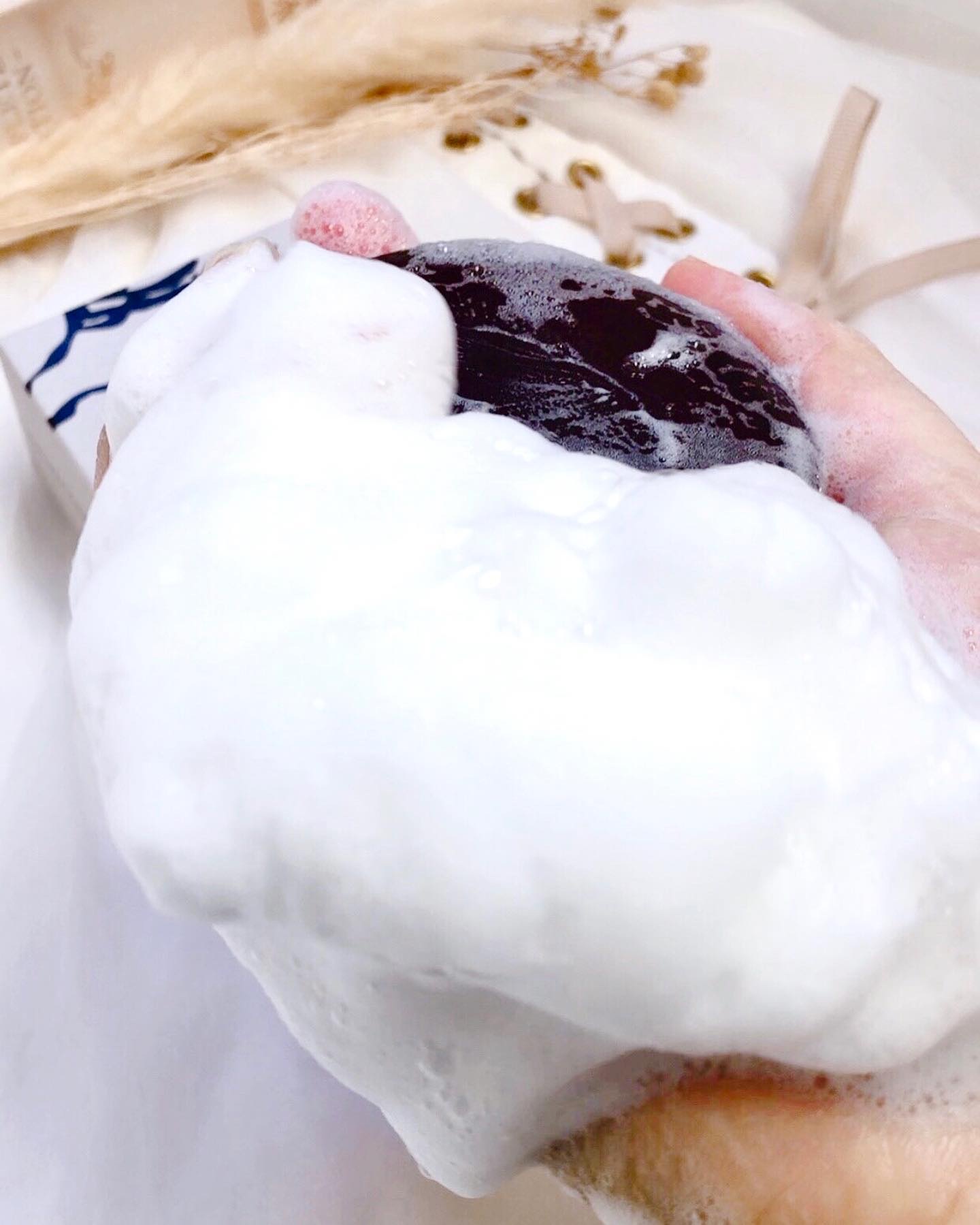 ⾺プラセンタエキス配合⾺油洗顔⽯けん/＆NAGOMI/洗顔石鹸を使ったクチコミ（2枚目）