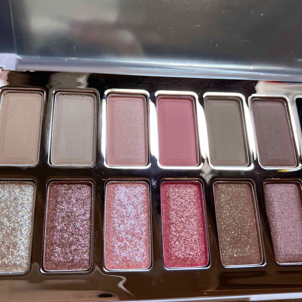 バレンタインボックス3ローズモーメント/VAVI MELLO/アイシャドウパレットを使ったクチコミ（2枚目）