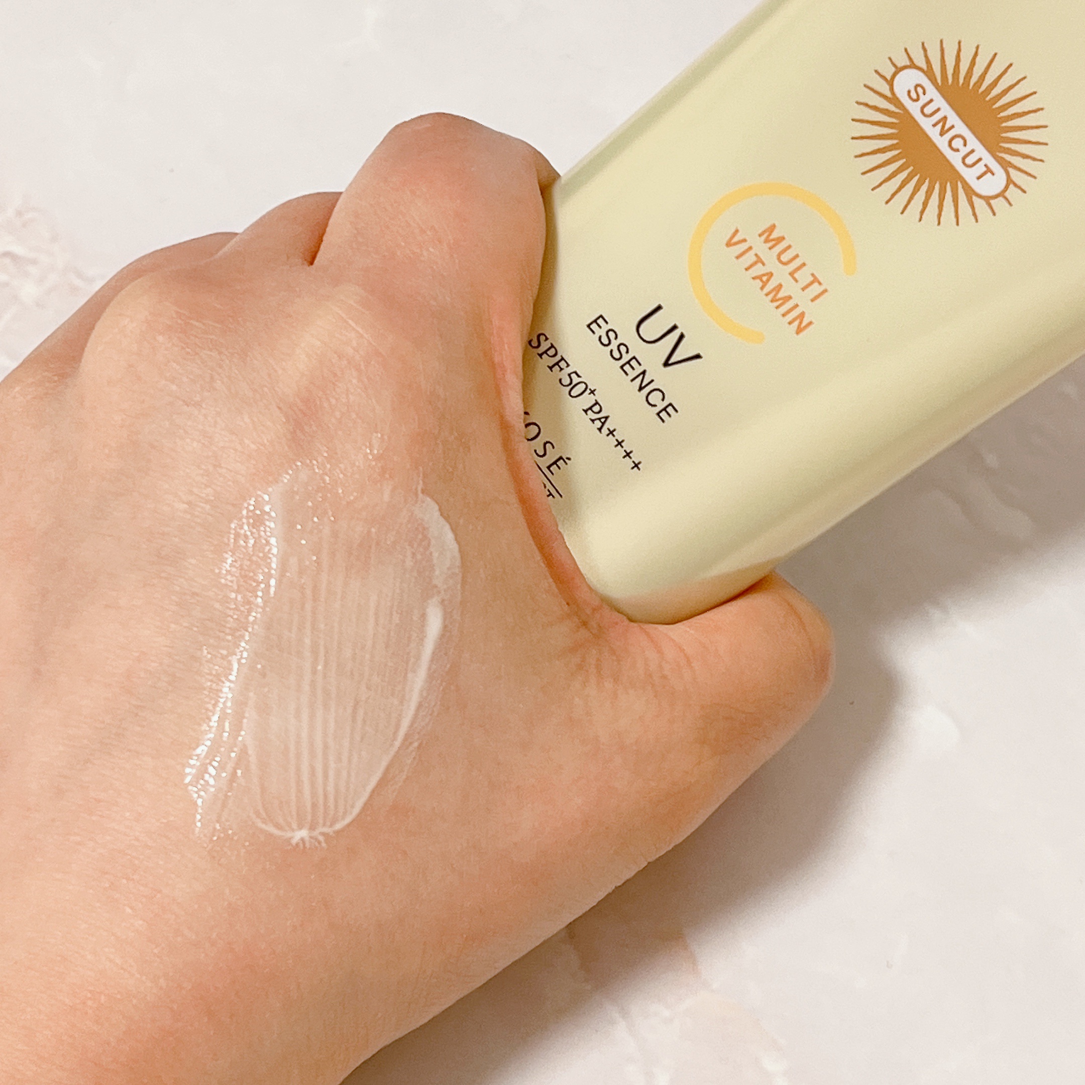 サンカットR マルチビタミンUV エッセンス/サンカット®/日焼け止めクリームを使ったクチコミ（3枚目）