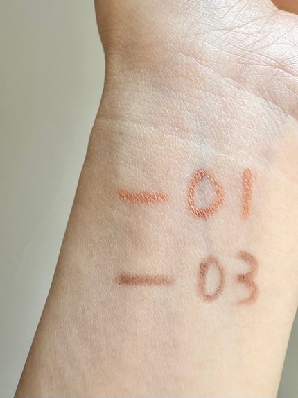 デイジードール クリーミーライナー 03 モカブラウン 〈パールタイプ〉/DAISY DOLL by MARY QUANT/ペンシルアイライナーを使ったクチコミ(2枚目)