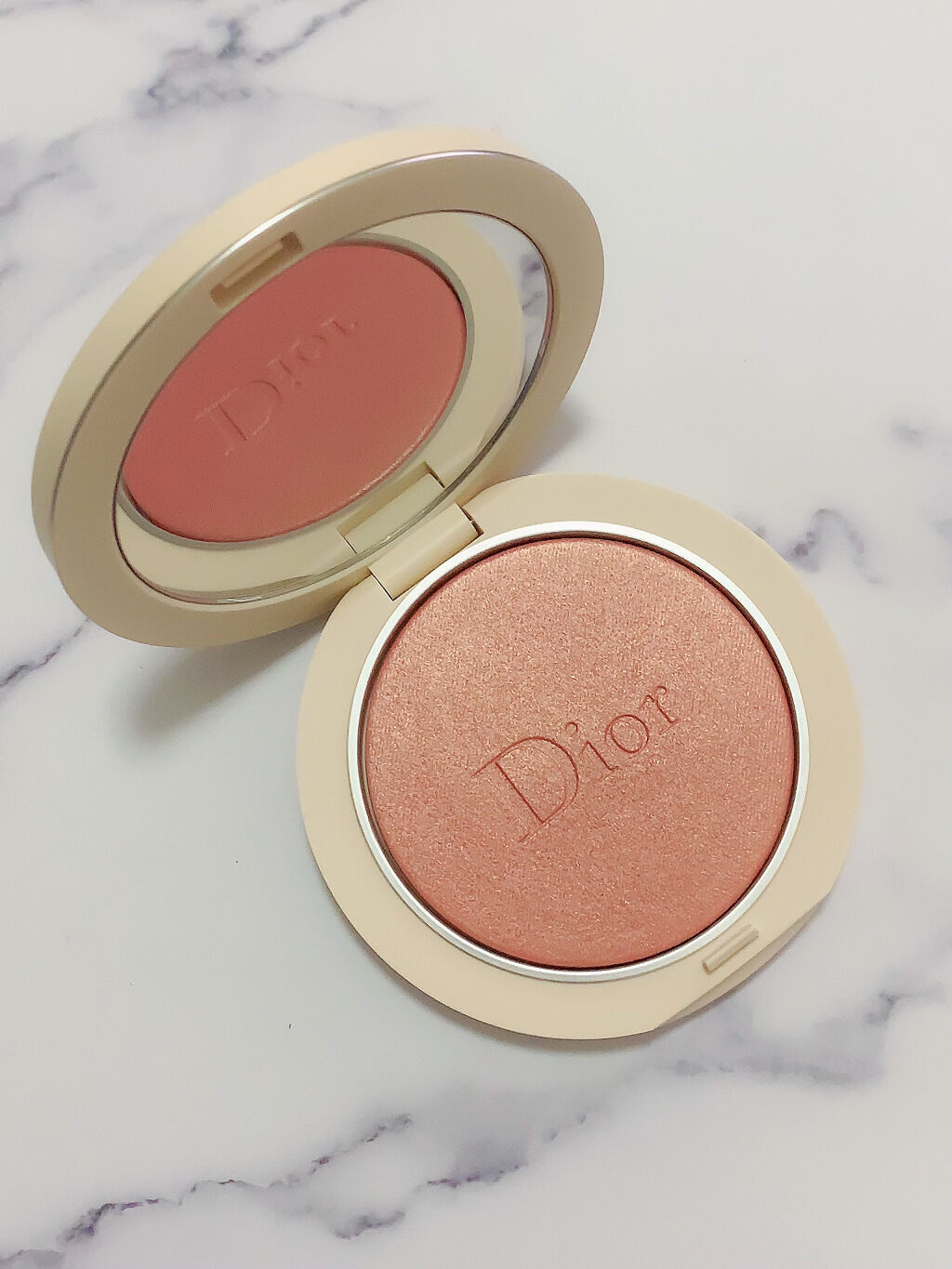 ディオールスキン フォーエヴァー クチュール ルミナイザー/Dior/プレストパウダーを使ったクチコミ（2枚目）