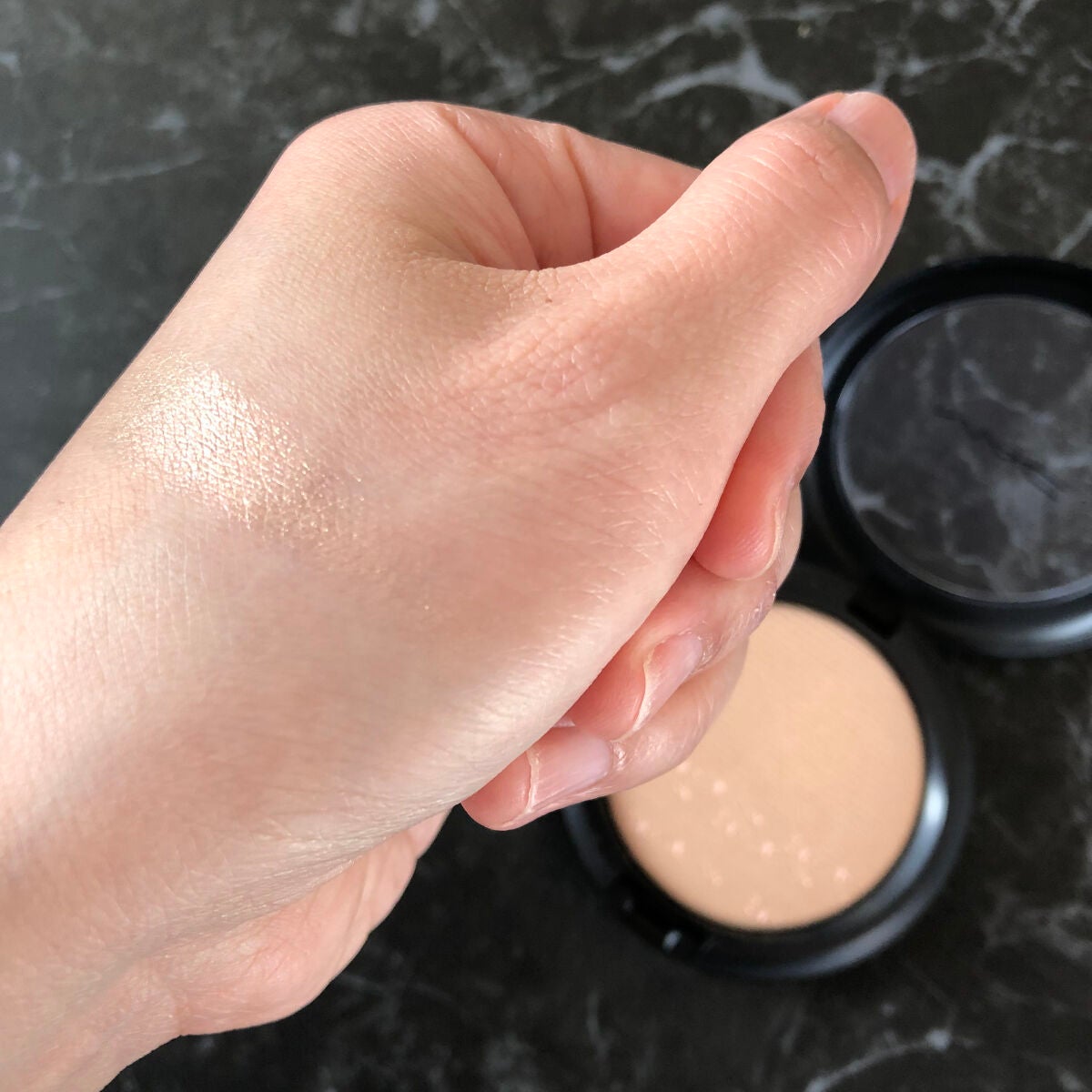 エクストラ ディメンション スキンフィニッシュ/M・A・C/プレストパウダーを使ったクチコミ(4枚目)