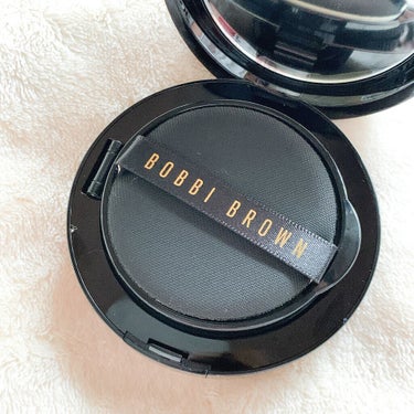 BOBBI BROWN スキン ロングウェア ウェイトレス ファンデーション SPF 15 (PA++)のクチコミ「ボビイ ブラウンの人気インテンシブ　スキン セラム ファンデーション SPF 40 (PA++.....」（3枚目）