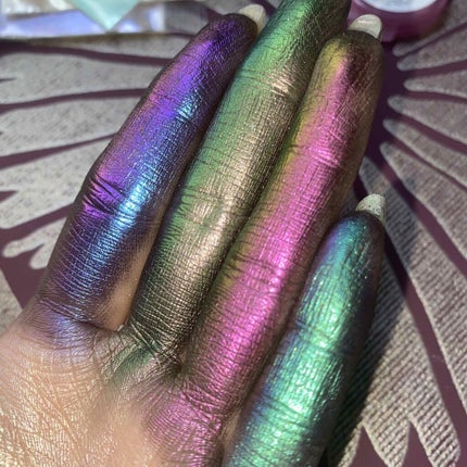 ぴぴ on LIPS 「海外コスメのカオスメイクアップというところのコスメを使い、ハロ..」(2枚目)