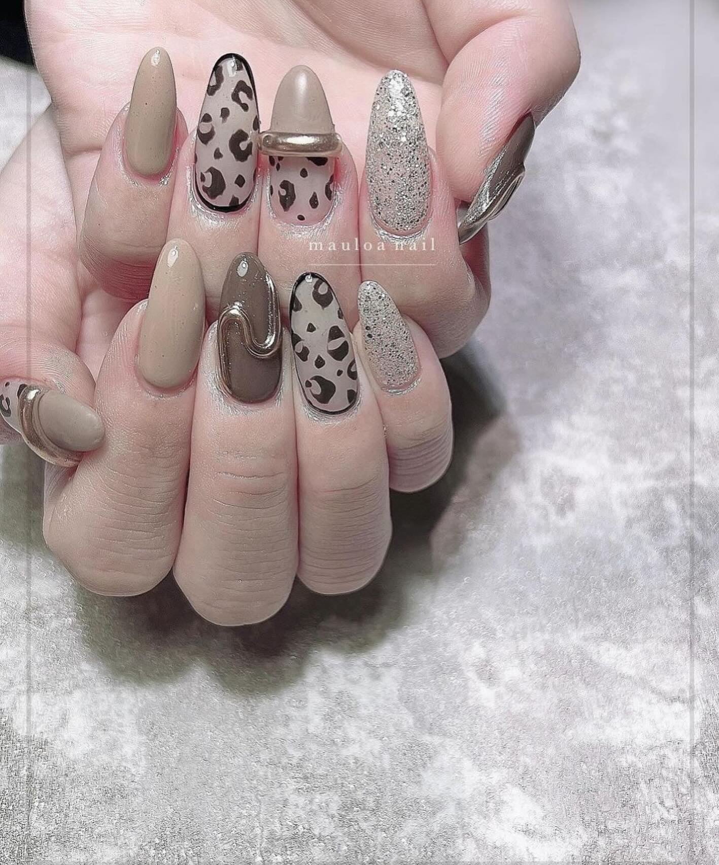 mauloa_nail on LIPS 「・🩶🩶🩶・ネイルやり方動画fantistにて多数更新してます☺..」(1枚目)