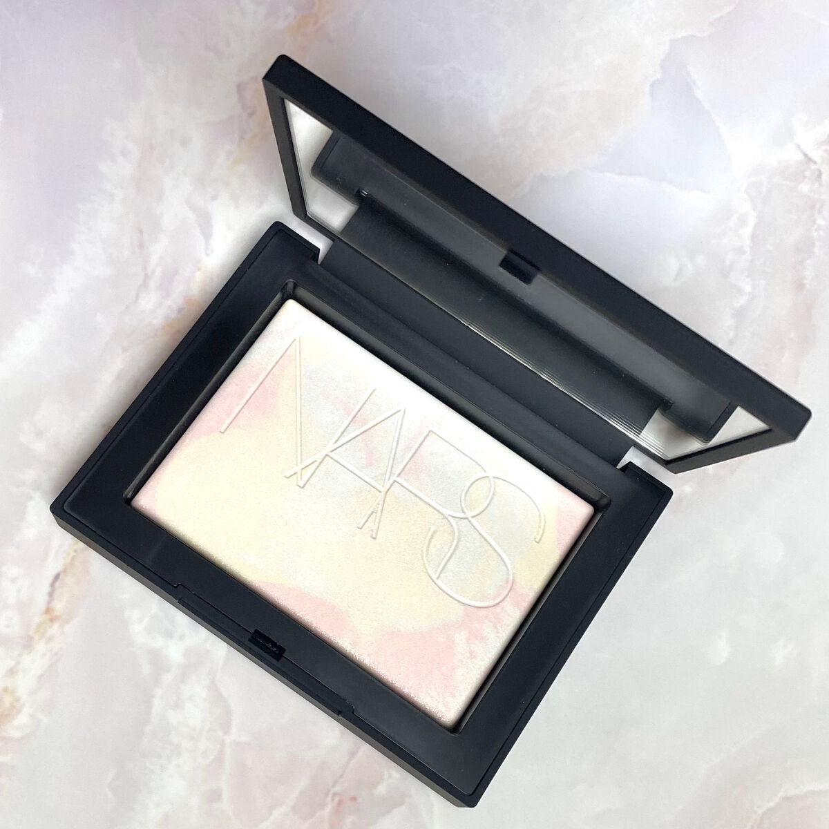 ライトリフレクティング プリズマティックパウダー/NARS/プレストパウダーを使ったクチコミ(4枚目)