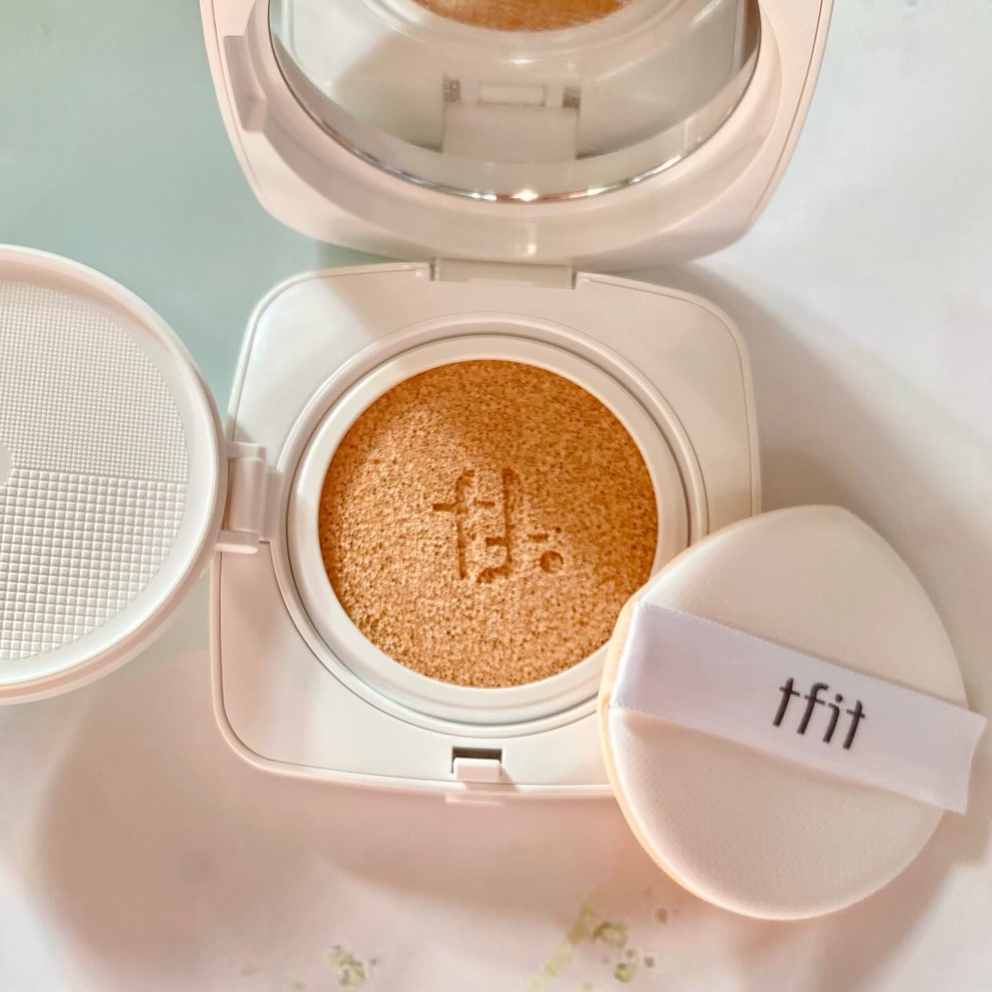 レイヤリングフィットカバークッションEX C01 Porcelain/TFIT/クッションファンデーションを使ったクチコミ（3枚目）