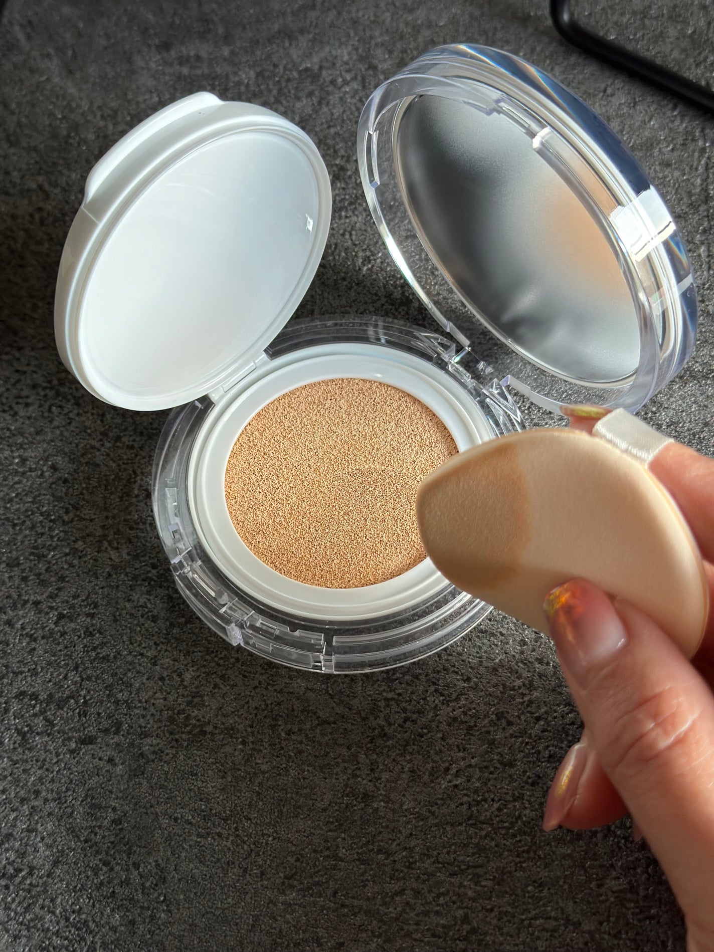 ハートリーフシーンカバークッション/23years old/クッションファンデーションを使ったクチコミ(3枚目)