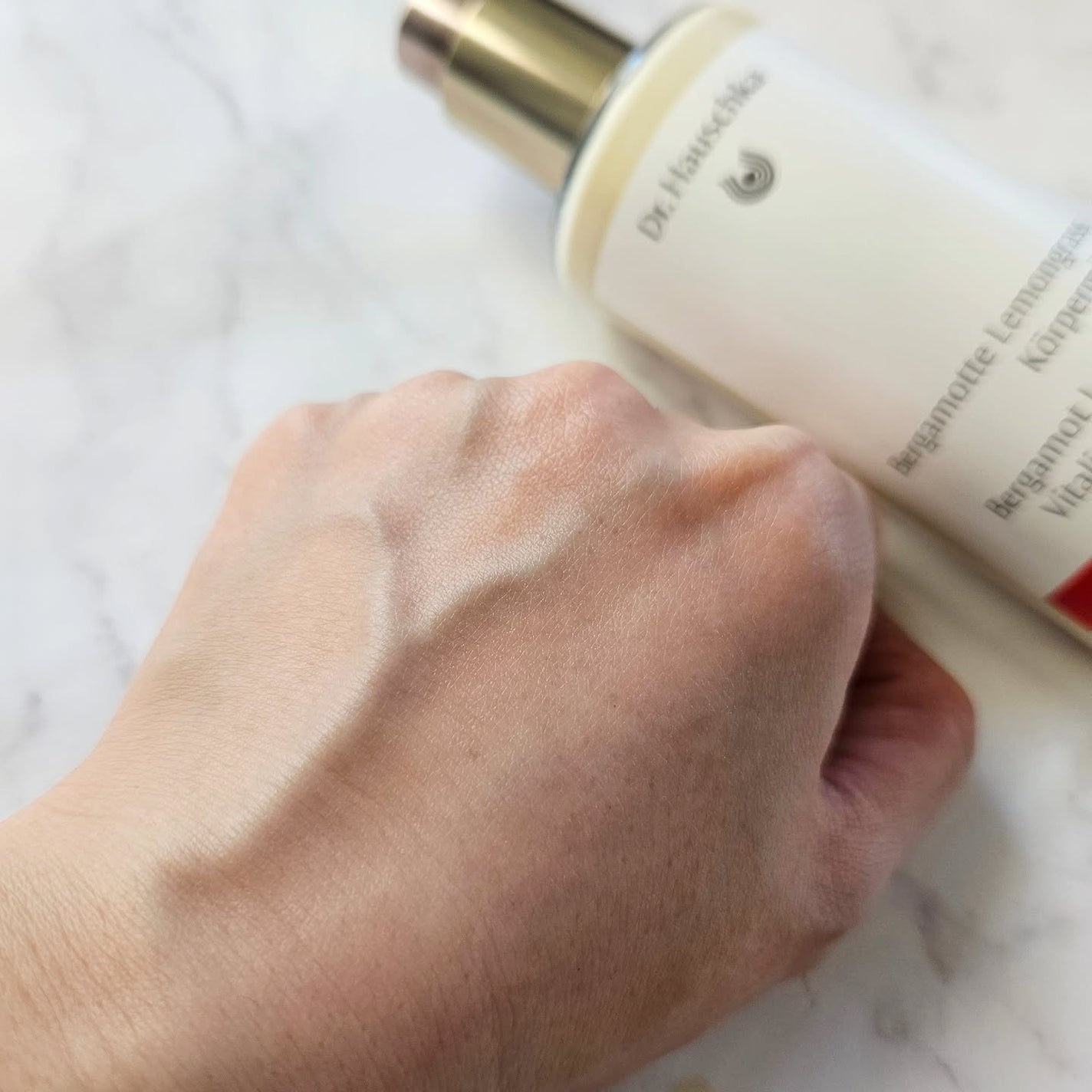 バイタライジング ボディミルク レモングラス/ドクターハウシュカ /ボディミルクを使ったクチコミ(3枚目)