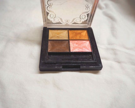 カラフルアイシャドウ/DAISO/アイシャドウパレットを使ったクチコミ(1枚目)