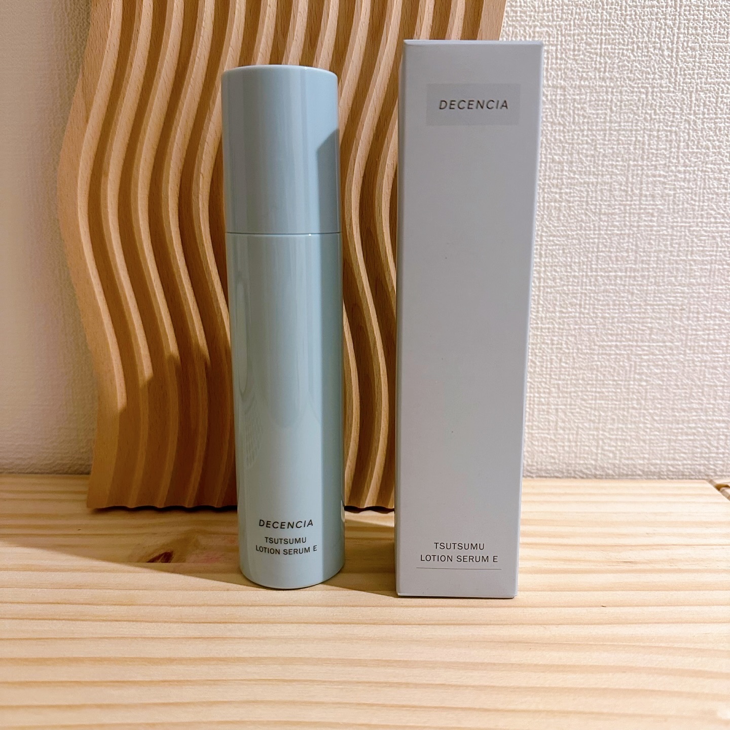 DECENCIA ディセンシア つつむ ローションセラム Eのクチコミ「【ディセンシア つつむ ローションセラムE】
トロッとした水々しいテクスチャーで
広げると徐々.....」（1枚目）