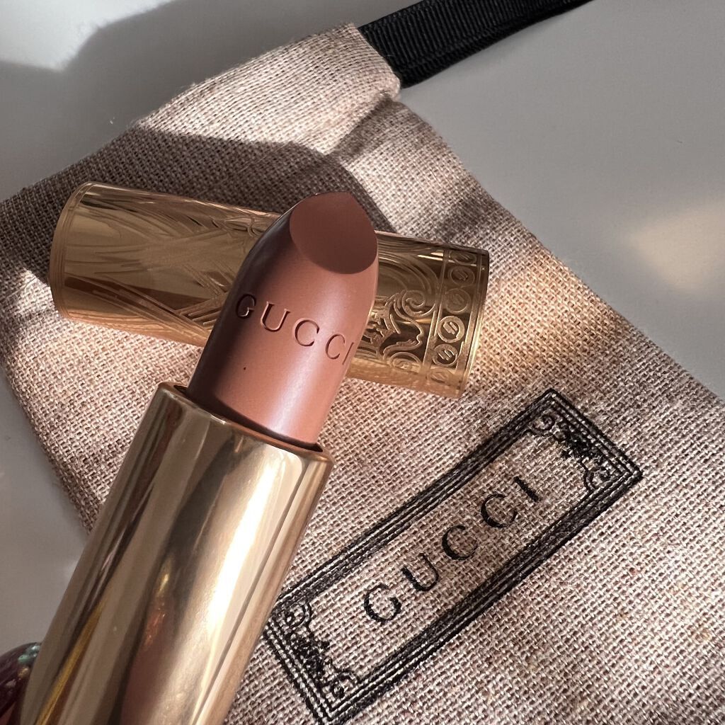 グッチ ルージュ ア レーヴル サタン/GUCCI beauty/口紅を使ったクチコミ（3枚目）