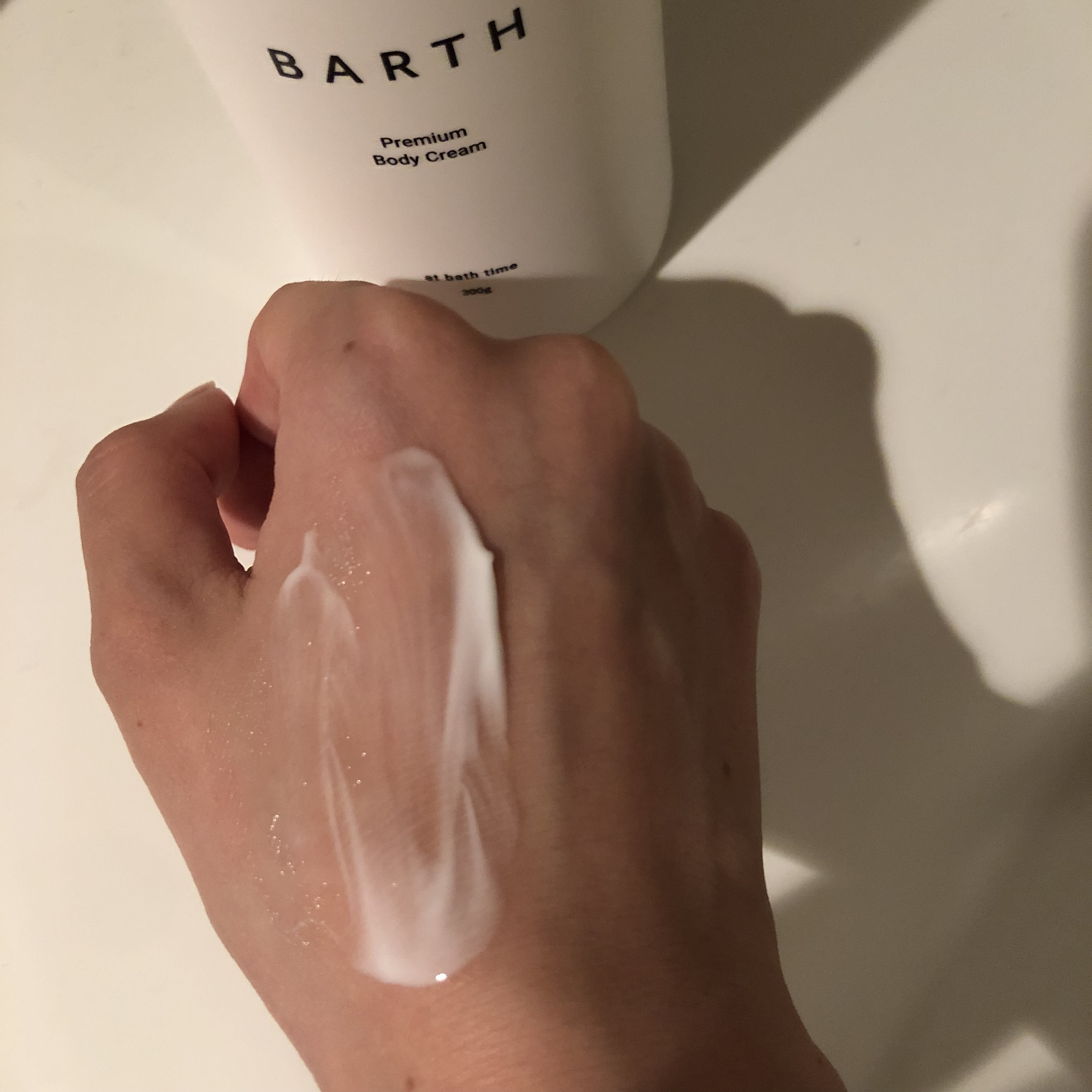 プレミアムボディクリーム at bath time/BARTH/ボディクリームを使ったクチコミ（3枚目）