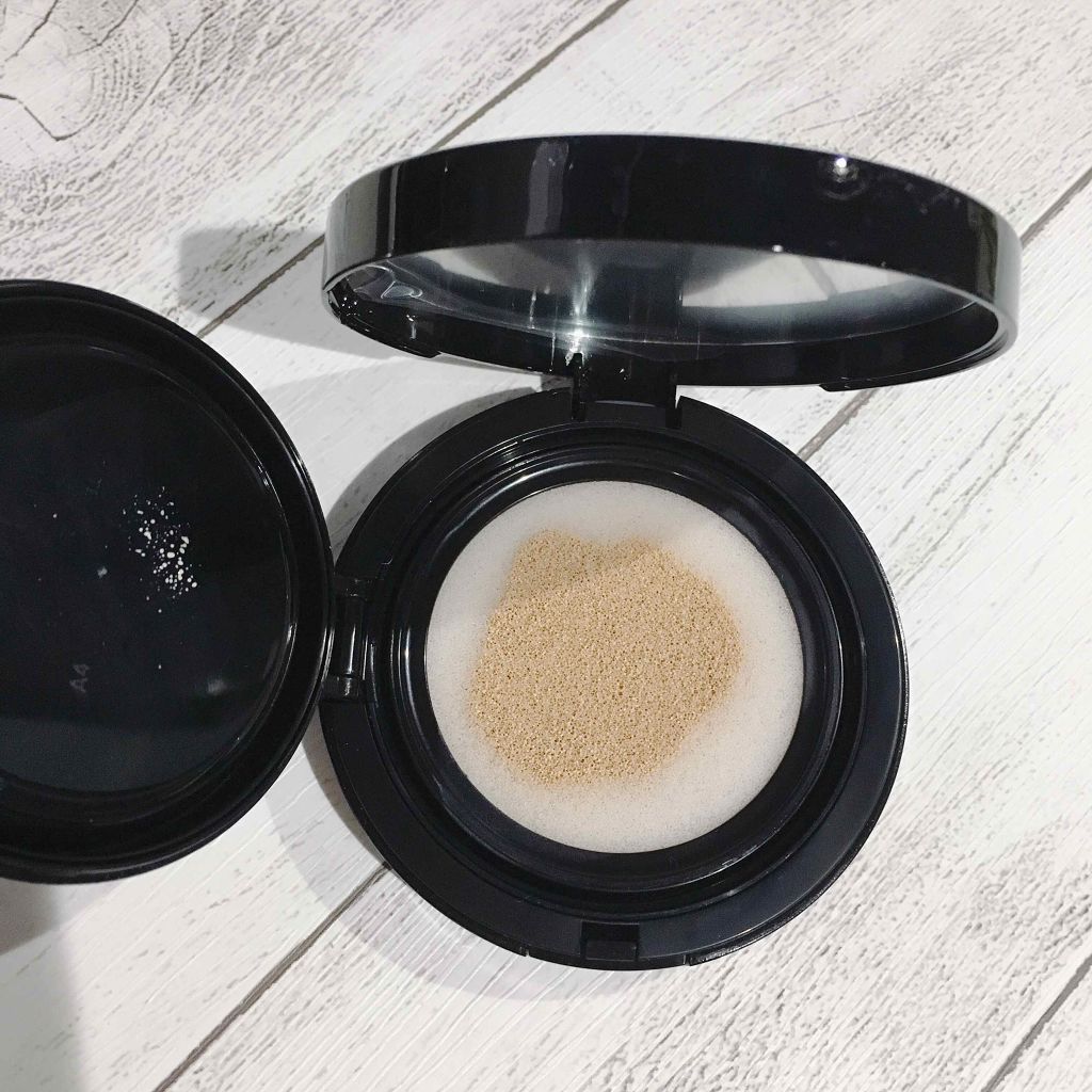 エバーグロウクッション SPF23 PA++/FEMMUE/クッションファンデーションを使ったクチコミ（2枚目）