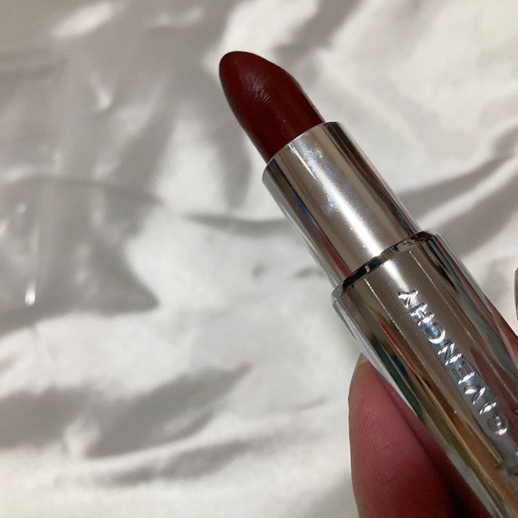 ルージュ・アンテルディ・シルキー/GIVENCHY/口紅を使ったクチコミ(3枚目)