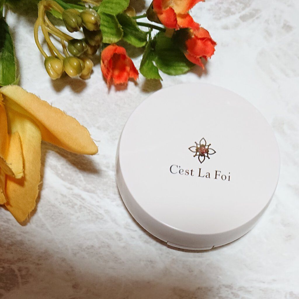 エッセンスパウダー		 ミディアムベージュ/セラフォア/プレストパウダーを使ったクチコミ（3枚目）