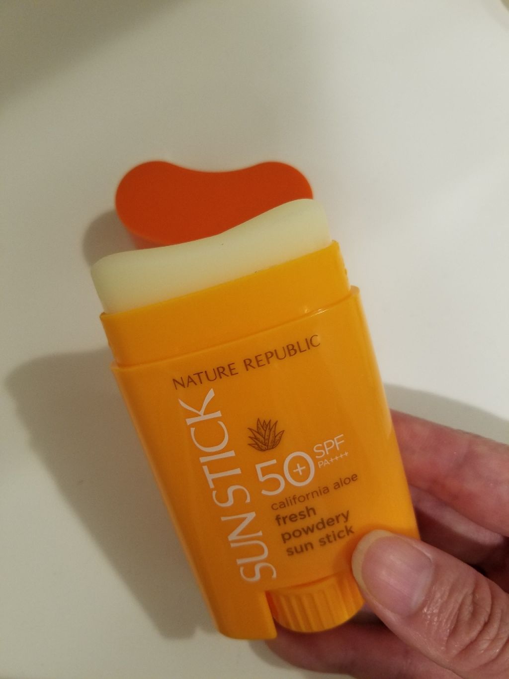 サラサラSUNデュオ サンスティック /ネイチャーリパブリック/日焼け止めスティックを使ったクチコミ(2枚目)