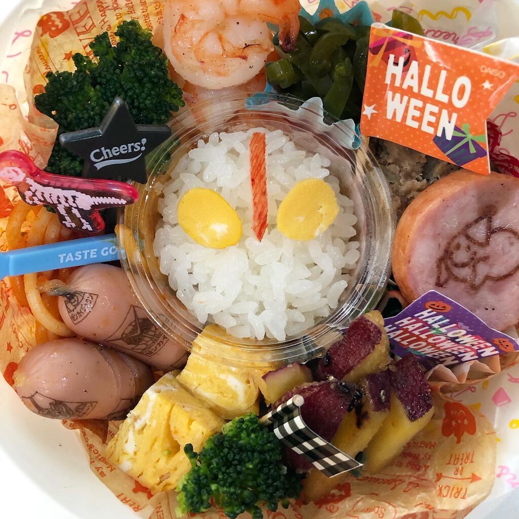 cst on LIPS 「この1ヶ月…数回やけどもキャラ弁頑張った。笑毎日している人すご..」(1枚目)