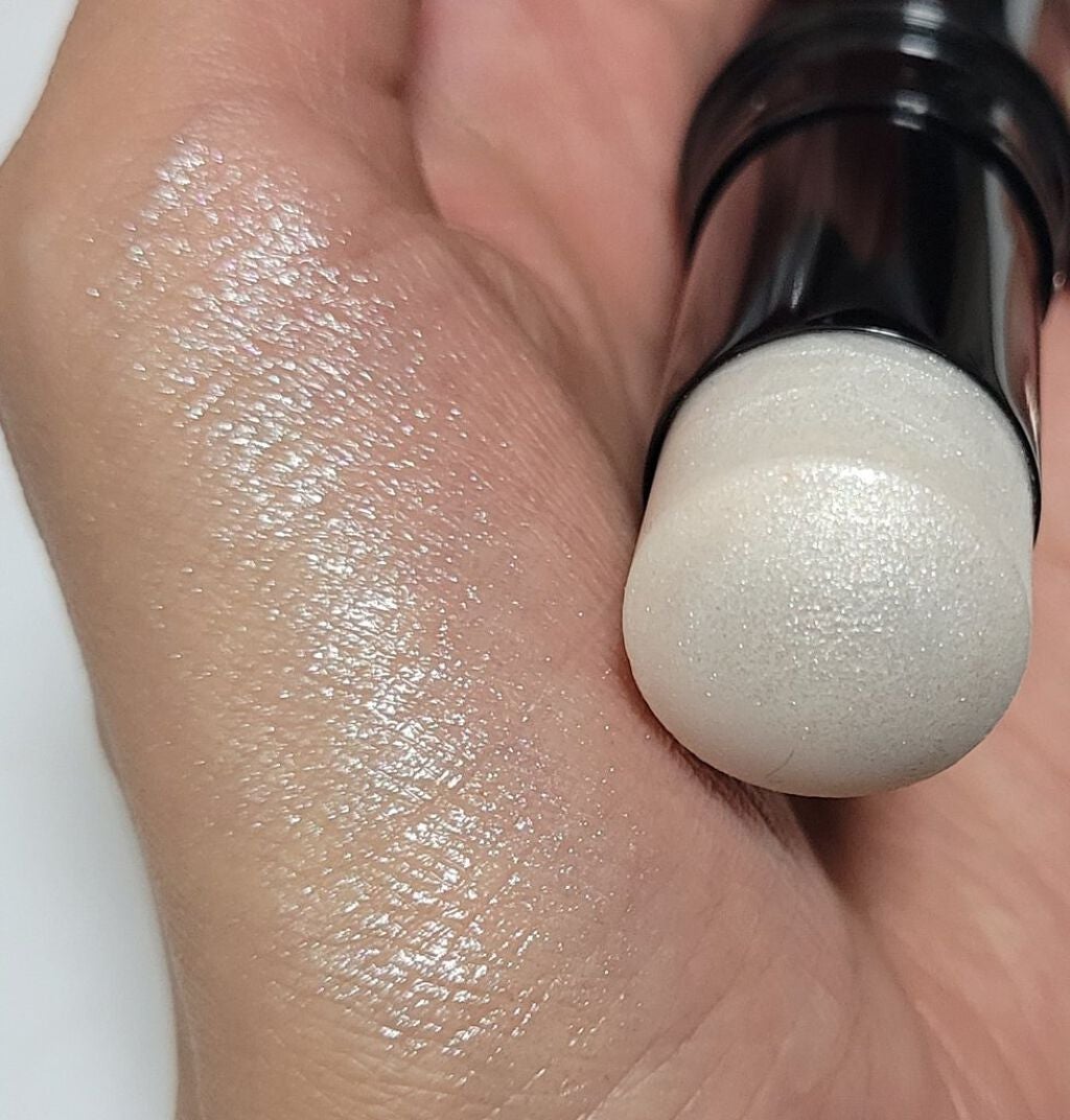 ボーム エサンシエル/CHANEL/スティックハイライトを使ったクチコミ(3枚目)