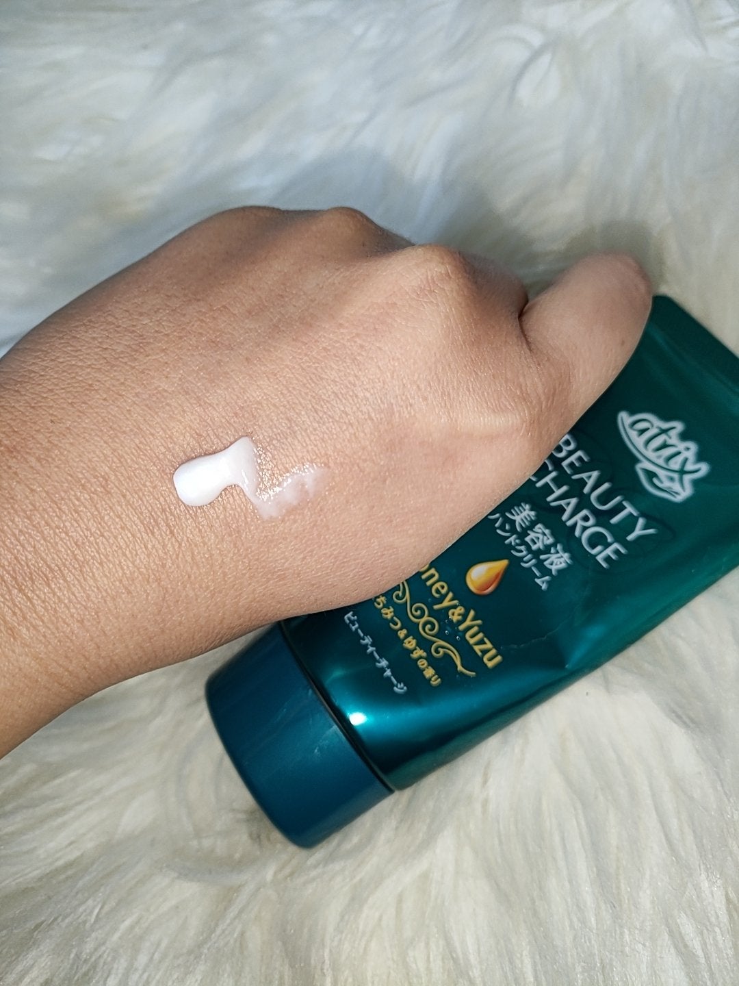 ビューティーチャージ はちみつ&ゆずの香り/アトリックス/ハンドクリームを使ったクチコミ(3枚目)