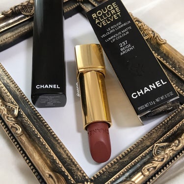 【特別限定品】CHANEL ル リオン ドゥ シャネル