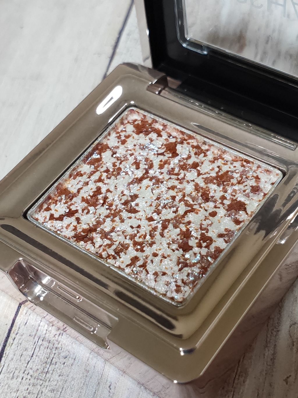 グリッタープリズム シャドウ/MISSHA/グリッターを使ったクチコミ(2枚目)