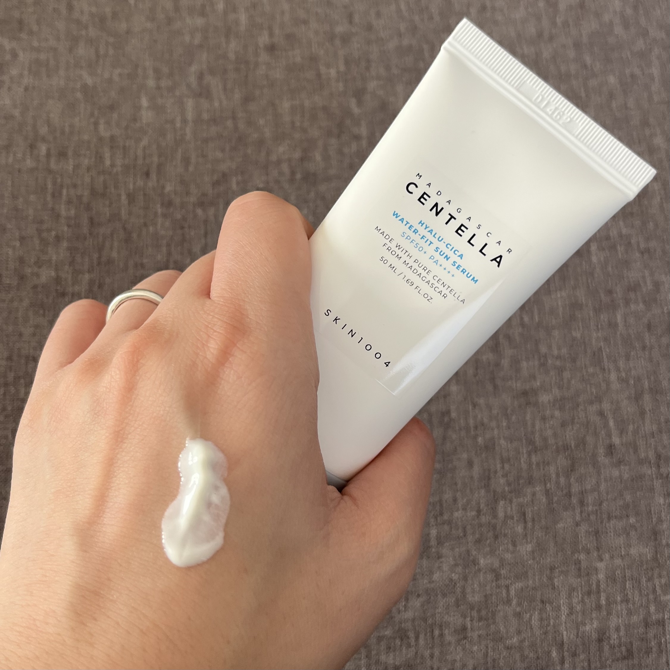 ヒアルーシカ ウォーターフィット サンセラム/SKIN1004/日焼け止めローションを使ったクチコミ（3枚目）