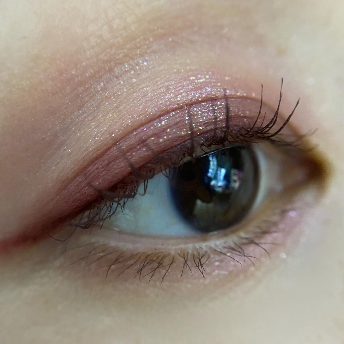 レブロン ダズル アイシャドウ クアッド/REVLON/アイシャドウパレットを使ったクチコミ(6枚目)