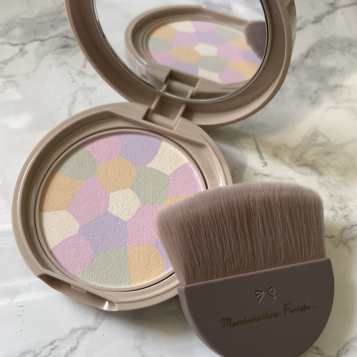 マシュマロフィニッシュパウダーブラシ/キャンメイク/メイクブラシを使ったクチコミ（1枚目）