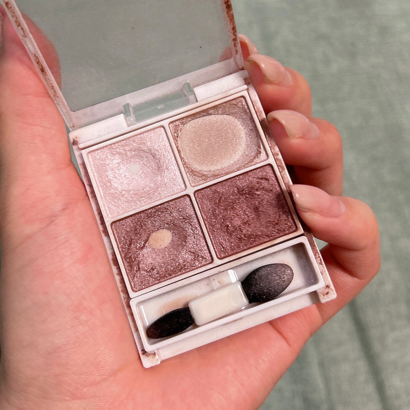 シルキースフレアイズ/キャンメイク/アイシャドウパレットを使ったクチコミ(4枚目)