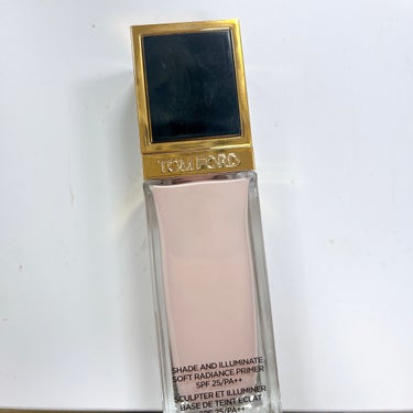 TOM FORD BEAUTY
シェイド アンド イルミネイト ソフト ラディアンス プライマー


スキンケア成分配合のプライマー💎

モリンガ オイル（*1）、パッションフルーツ オイル（*2）、ジ