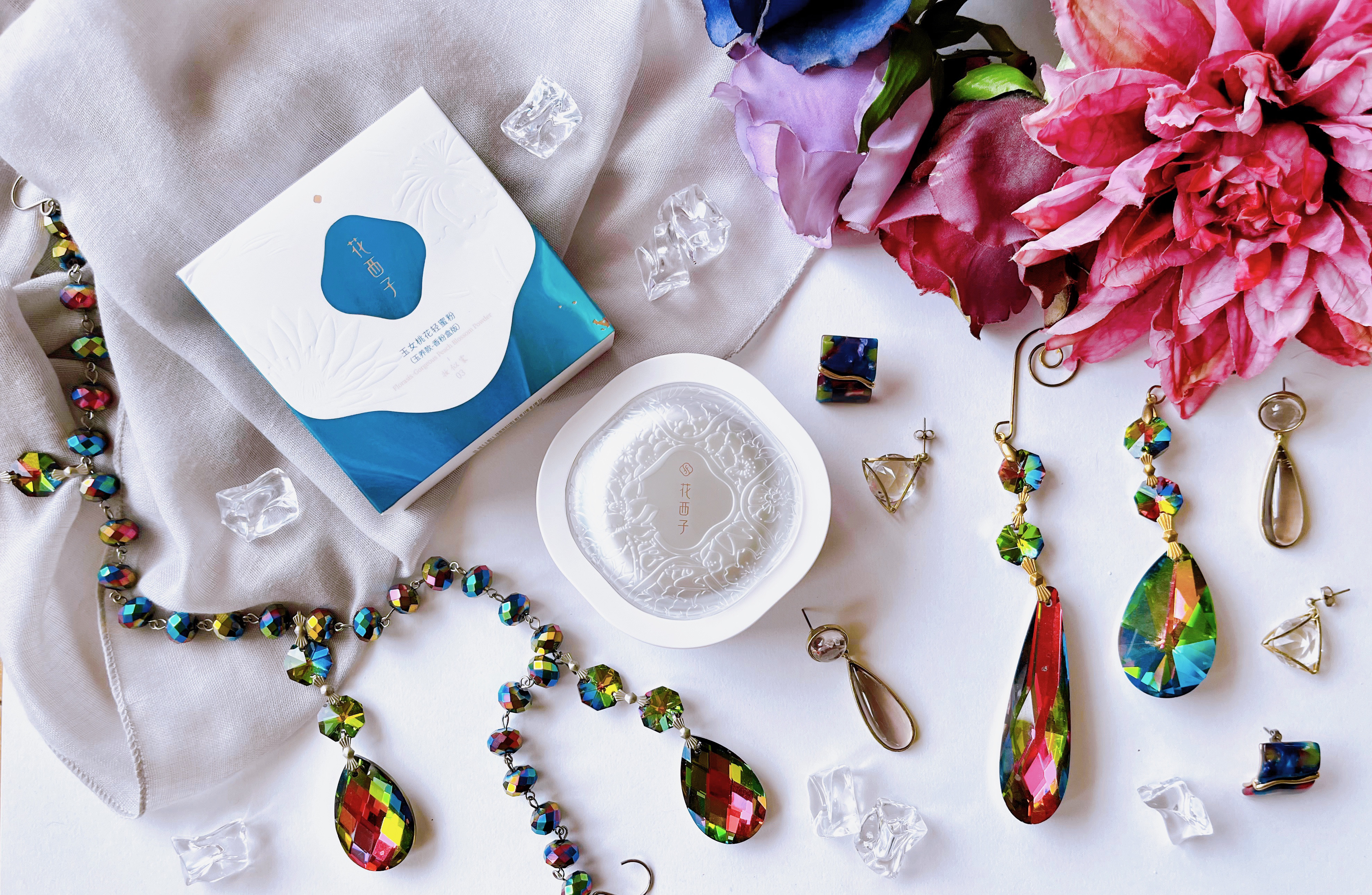 玉養桃花 ルースパウダー 01 ナチュラルパール/花西子/ルースパウダーを使ったクチコミ（1枚目）