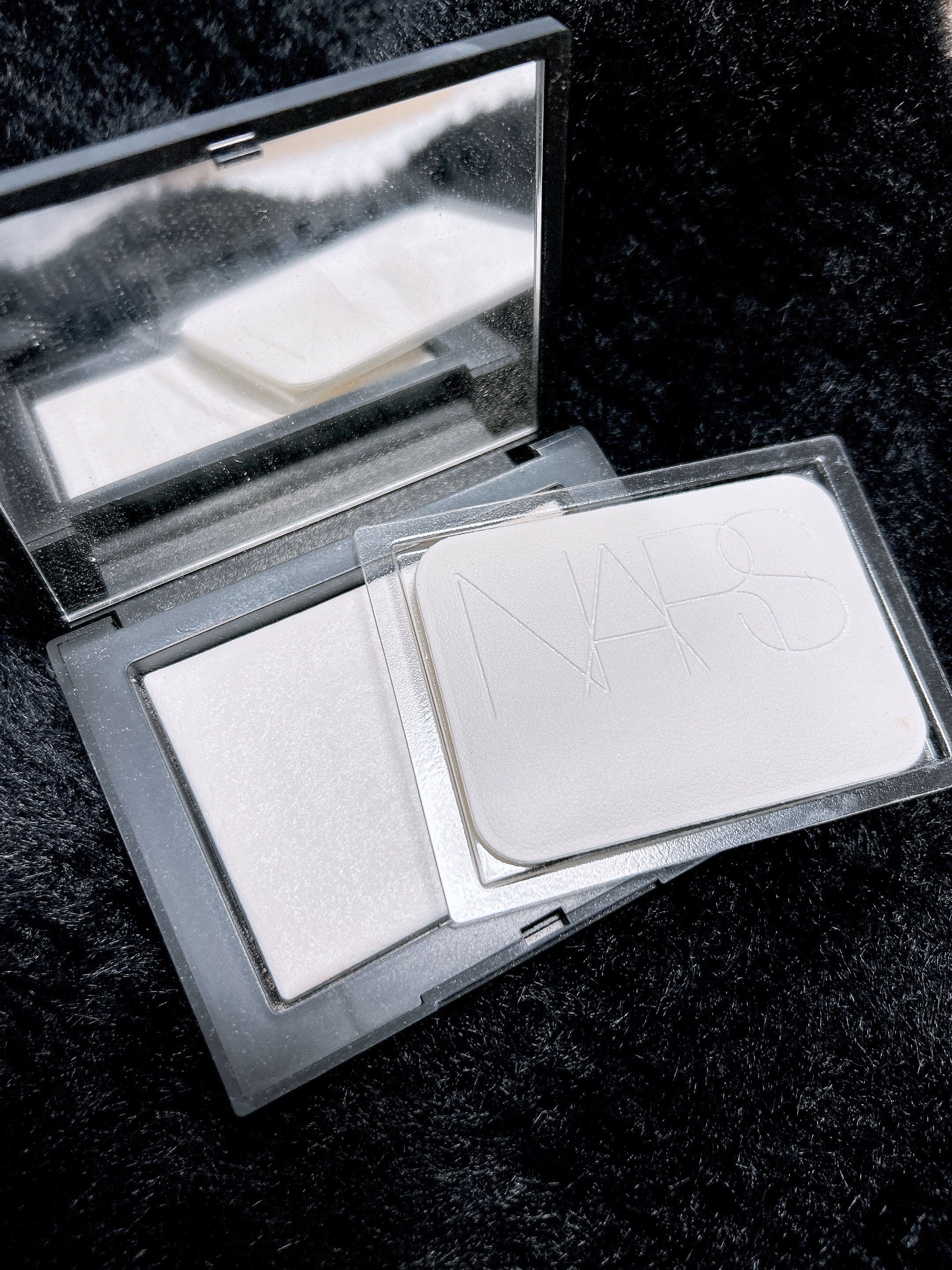 ライトリフレクティングセッティングパウダー　プレスト　N/NARS/プレストパウダーを使ったクチコミ（1枚目）