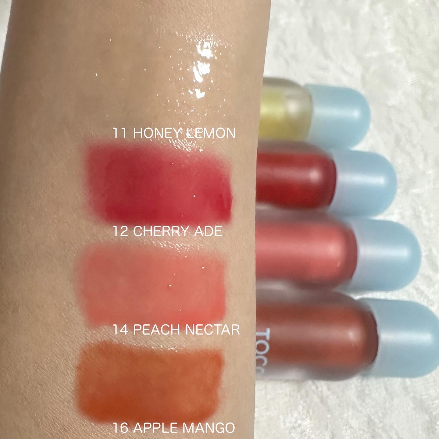 ジューシーベリープランピングリップオイル/TOCOBO/リップグロスを使ったクチコミ（3枚目）