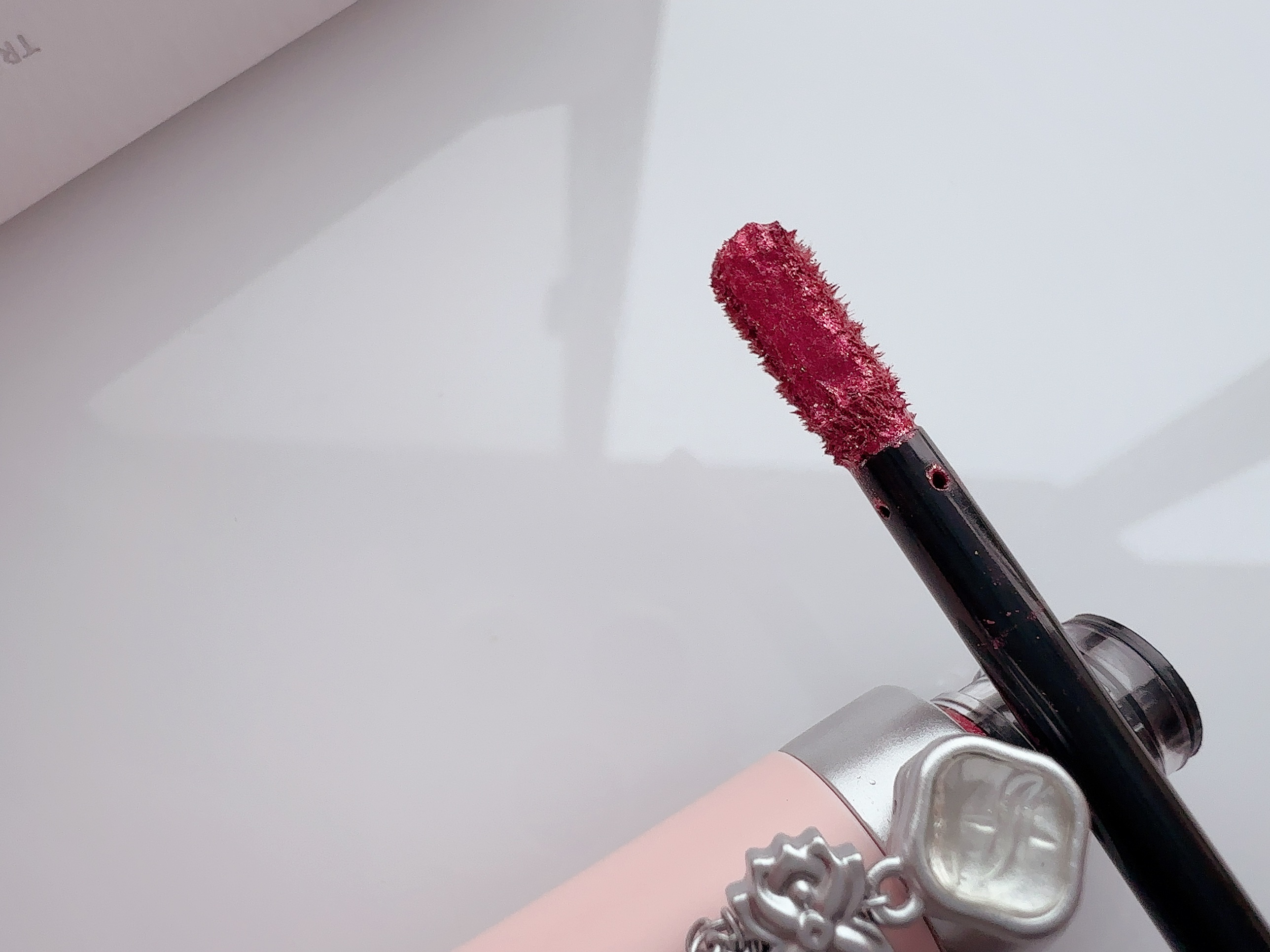 花簇流錦 クリーミーリキッドアイシャドウ/花西子/リキッドアイシャドウを使ったクチコミ（3枚目）