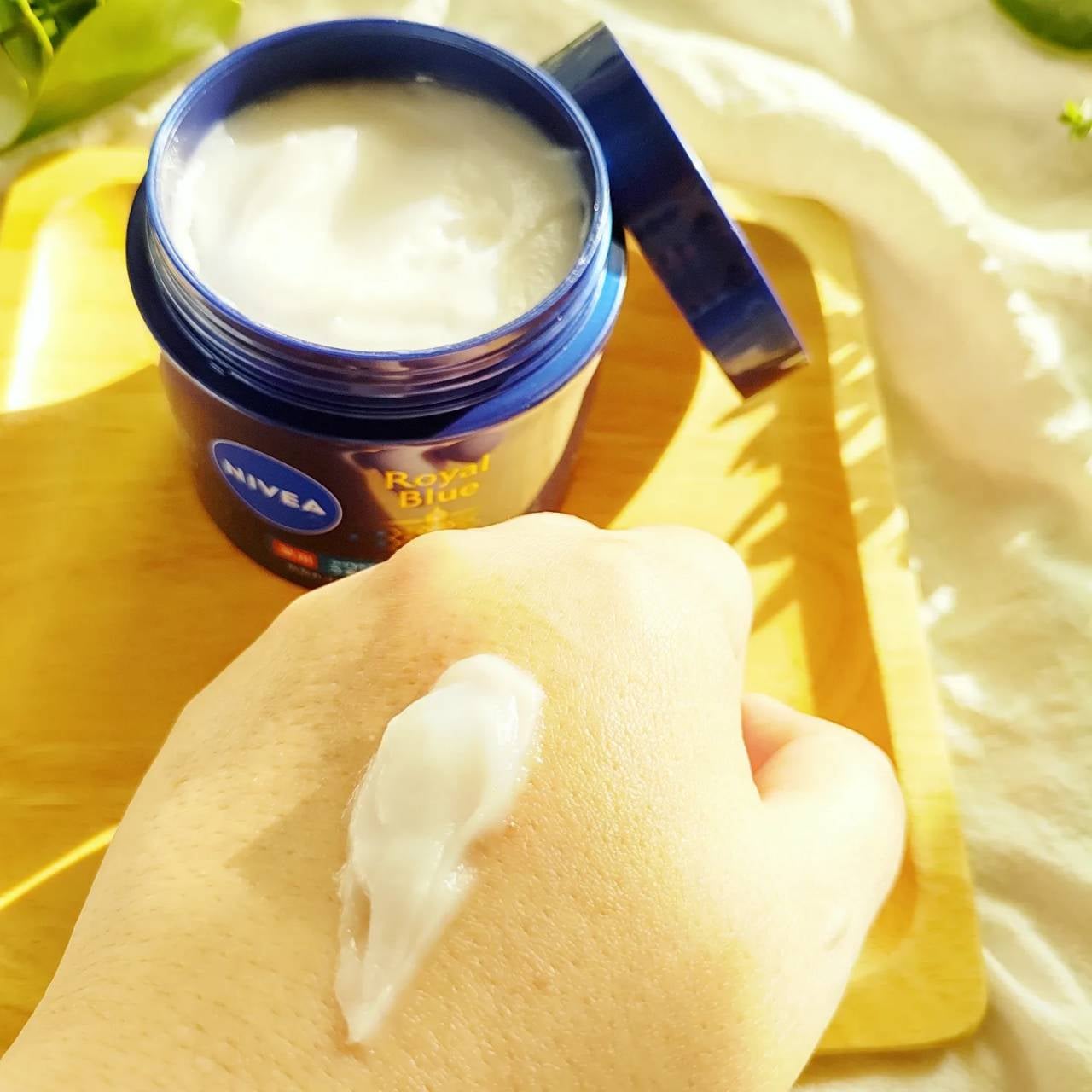 ニベア ロイヤルブルーボディクリーム うるおい密封ケア/ニベア/ボディクリームを使ったクチコミ(3枚目)
