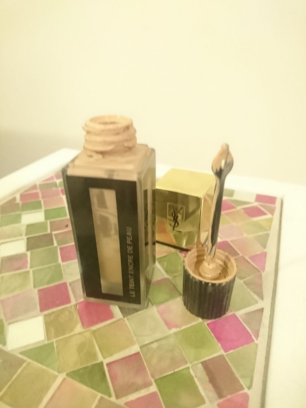 タン アンクル ド ポー/YVES SAINT LAURENT BEAUTE/リキッドファンデーションを使ったクチコミ（2枚目）