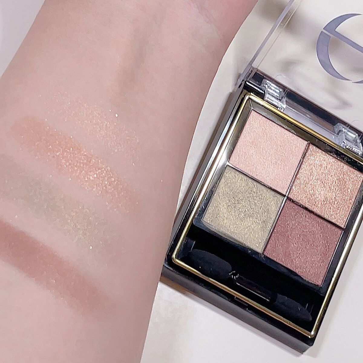 リアルクローズシャドウ/excel/アイシャドウパレットを使ったクチコミ（2枚目）