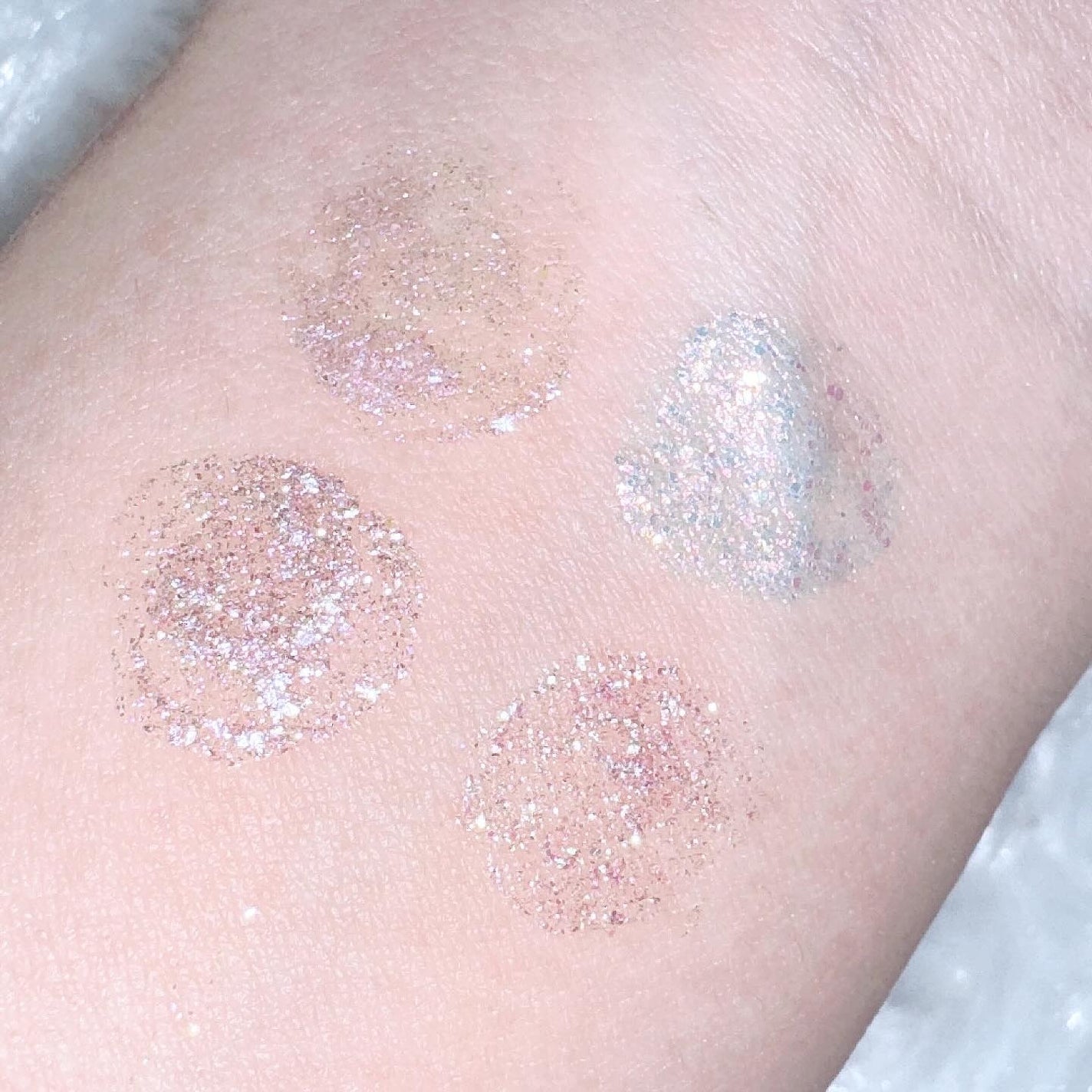 リキッド グリッター シャドウ/rom&nd/グリッターを使ったクチコミ(6枚目)