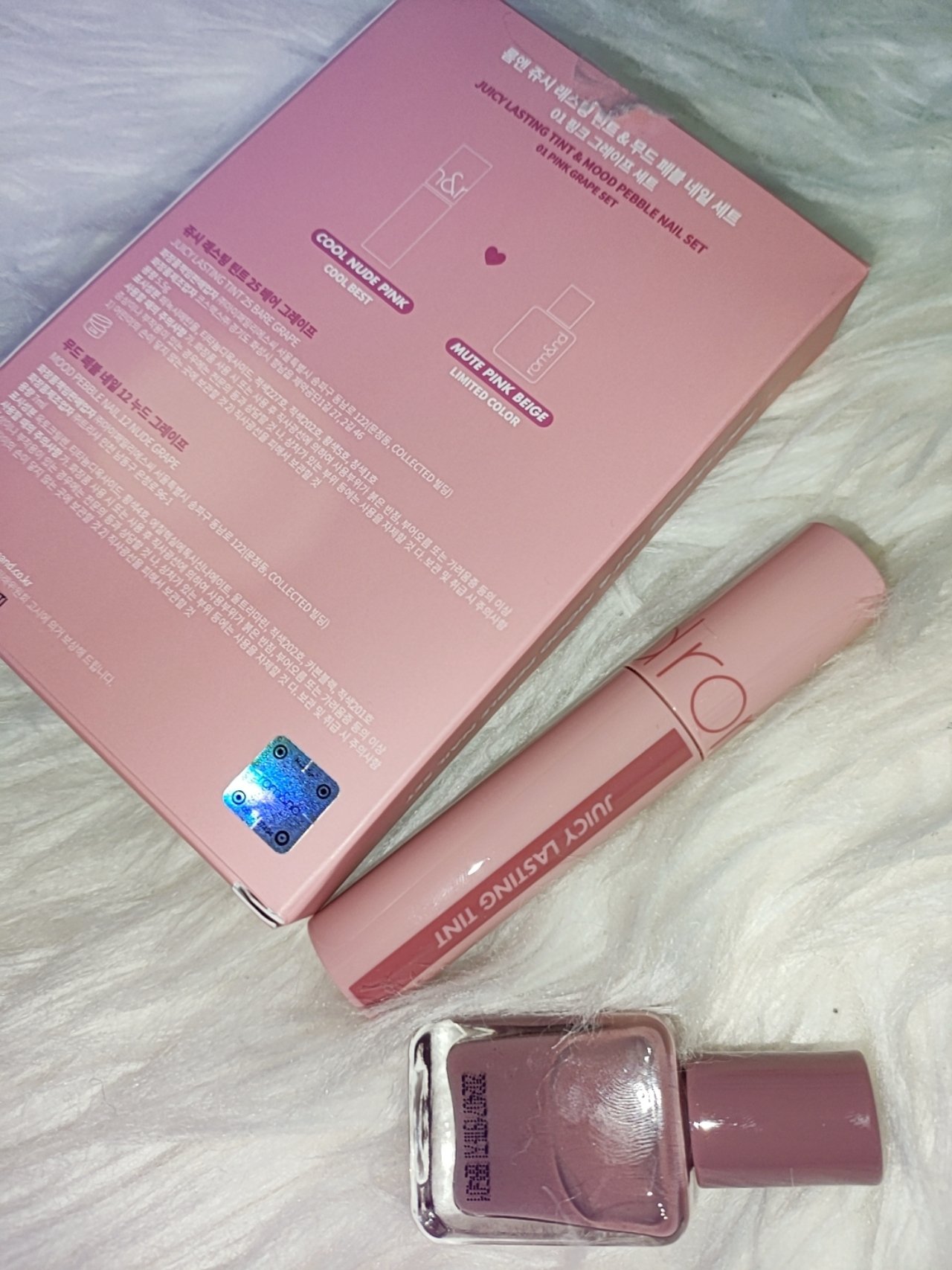 ジューシーラスティングティント/rom&nd/リップティントを使ったクチコミ（2枚目）