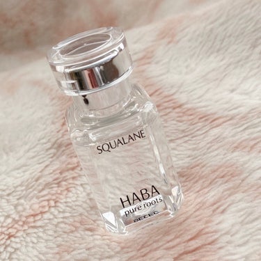 HABA　高品位「スクワラン」15mlの感想です。


スクワランはもともと皮脂に含まれている成分スクワレンを、より安定性が高く酸化しにくくしたもの。皮脂は、汗などの水分と混じり合い角質層の表面を覆う皮