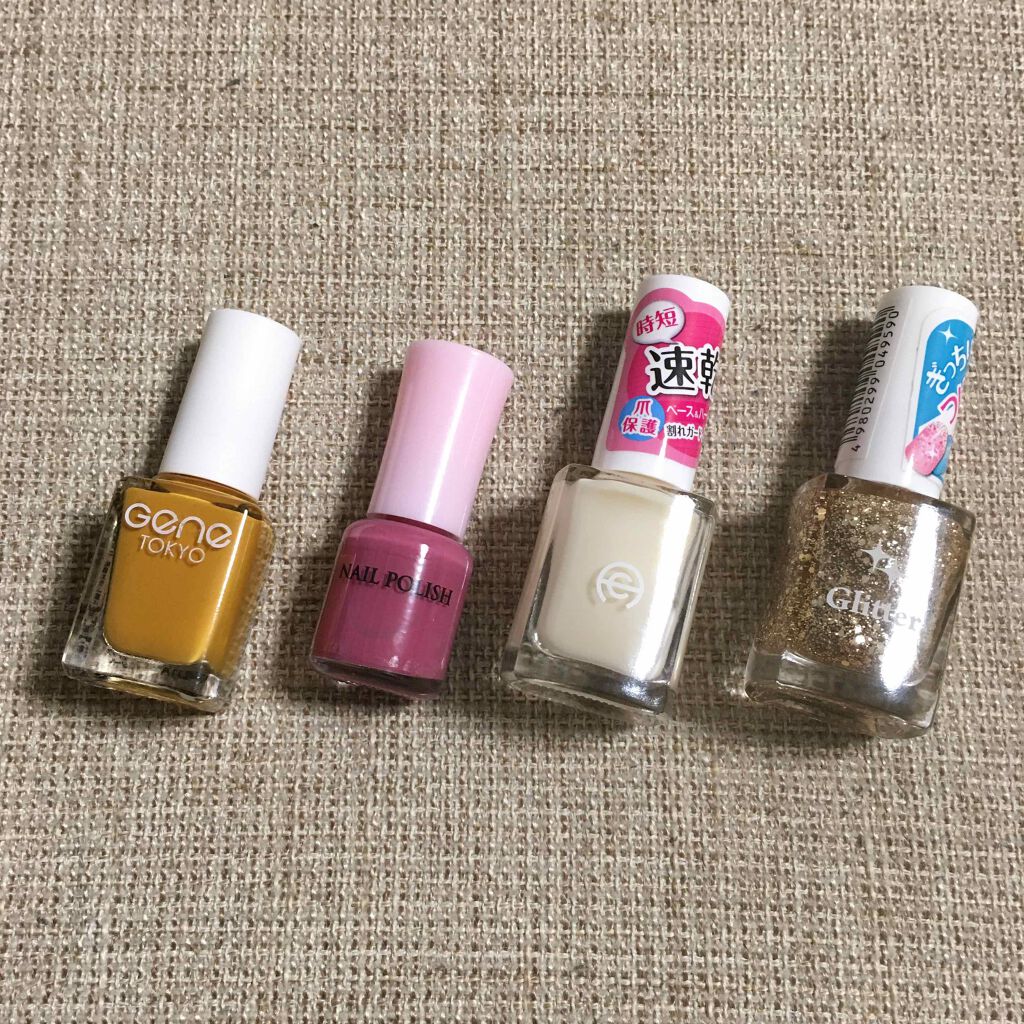 AT ネイルグリッター 04 ゴールド/Art Collection/マニキュアを使ったクチコミ（2枚目）